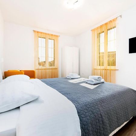 רוביני City Comfort Apartments מראה חיצוני תמונה