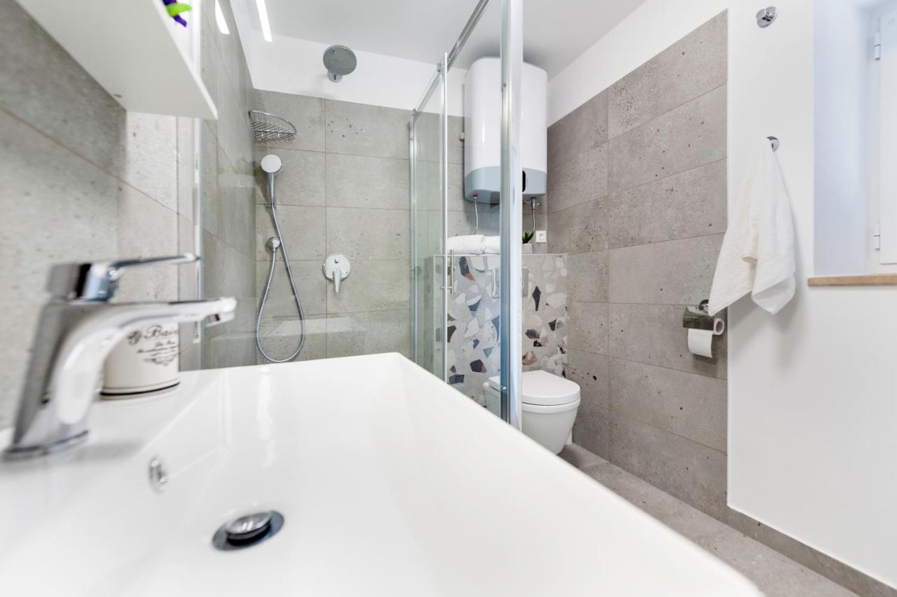 רוביני City Comfort Apartments מראה חיצוני תמונה